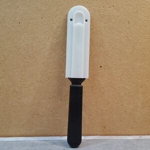 Pampered Chef Cheese Knife #1126 Spreader Slicer w/ Protective Cover #1G